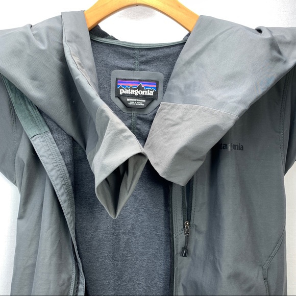 PATAGONIA Men's Levitation Grey ZipUp Hoody Medium - Picture 6 of 9